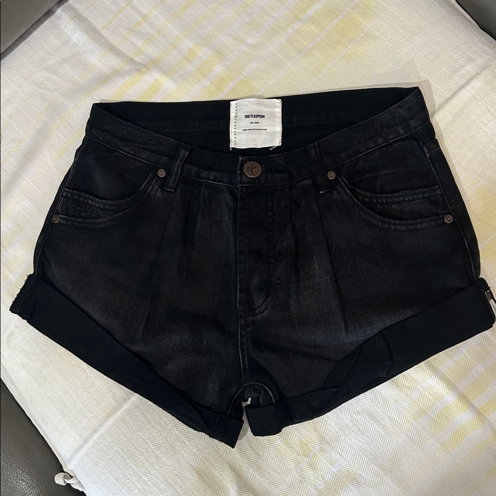 One Teaspoon Women's Black Denim Shorts, size 26”, NWOT